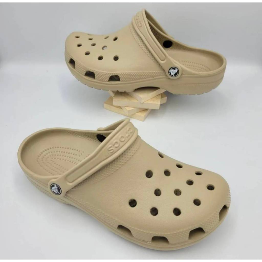 รองเท้า Classic Crocs Clog หิ้วนอก ถูกกว่าshop✨(สินค้าพร้อมจัดส่งจากไทย)✨Buy 1 pair free 2 Jibbitzs