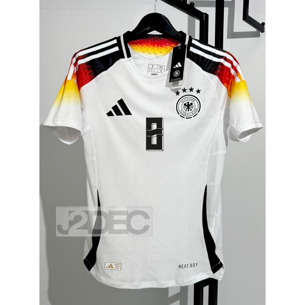 ใหม่ล่าสุด!!! เสื้อฟุตบอลทีมชาติ เยอรมัน Home ชุดเหย้า ยูโร 2024 เกรดนักเตะ [ PLAYER ] พร้อมชื่อเบอร์นักเตะในทีมเยอรมัน