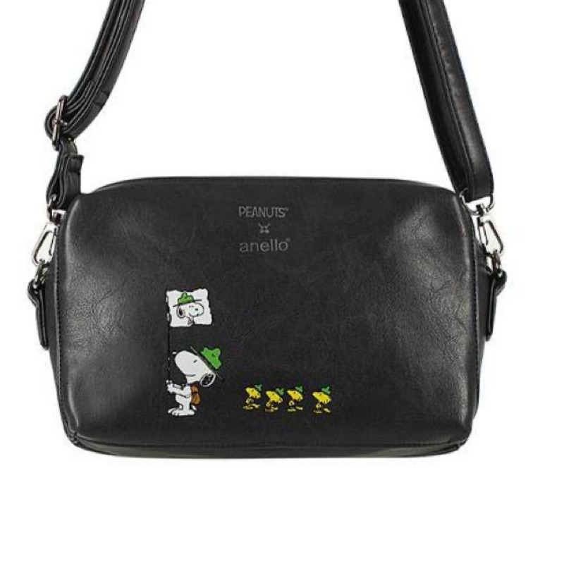 💥ราคาพิเศษ‼️‼️สินค้ามีตำหนิ‼️‼️Anello X Peanuts กระเป๋าสะพายข้าง Mini Shoulder Bag รุ่น OS-S039 สีดำ