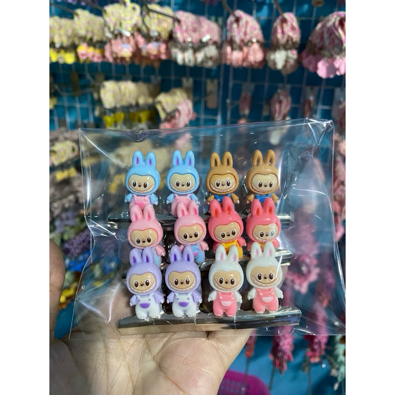 ที่หนีบเข็มขัดนักเรียน ลาบูบู้