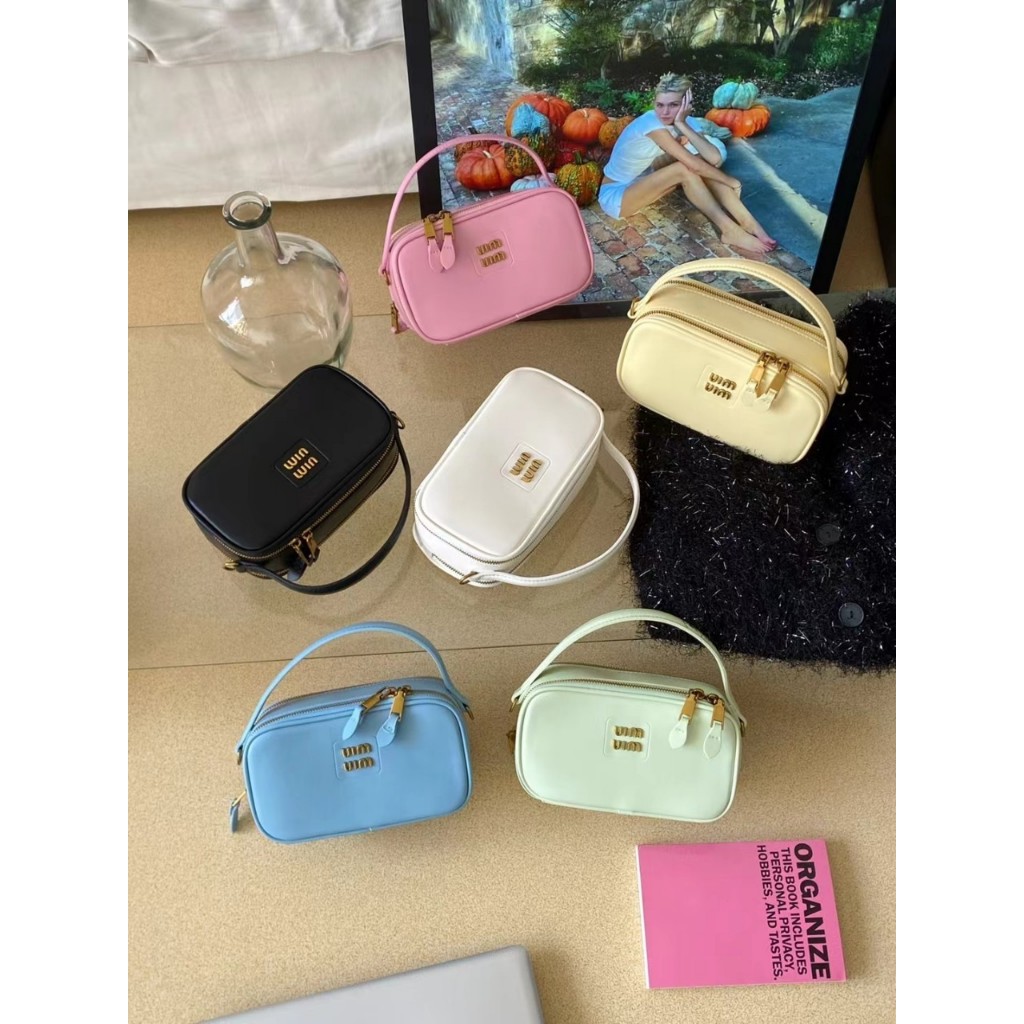 พร้อมส่ง Panjyyy 😍 uim uim มีสายยาว กระเป๋าพรีเมี่ยม Premium นำเข้า  สำหรับคนสวย 🌟Hot 2024