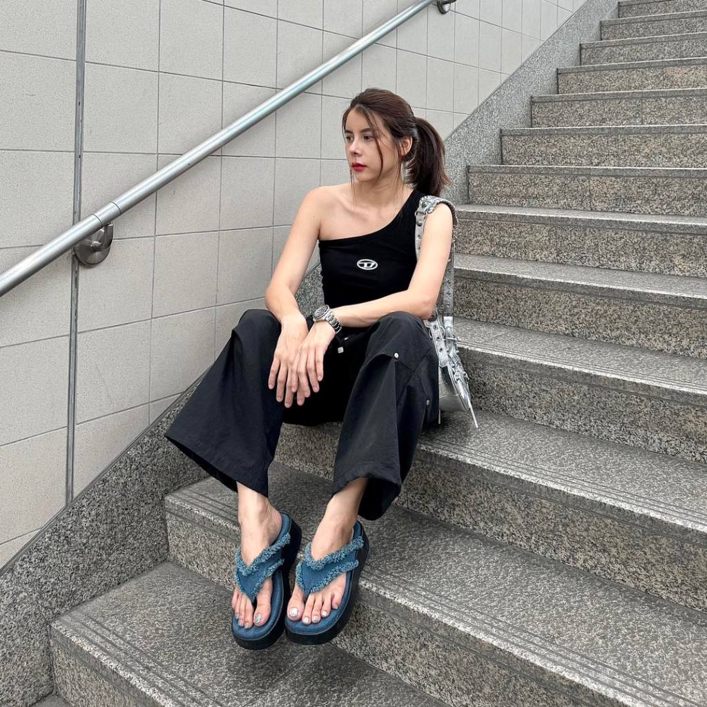 Wila shoes ส้นตึกน้องใหม่ แต่งยีนส์ขาด รุ่นJAA