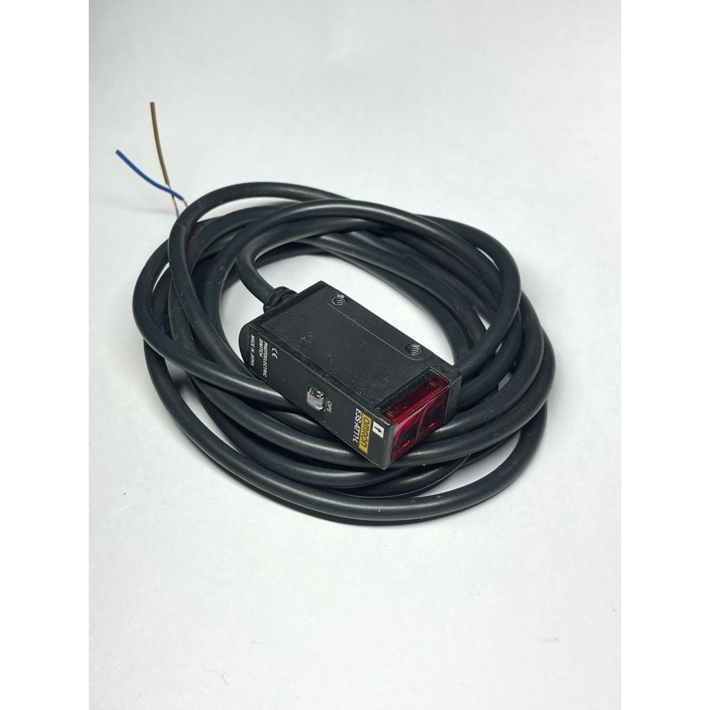 ออมรอน E3S-AT11; สวิตช์ตาแมว; 10-30VDC OMRON- PHOTO ELECTRIC SWITCH