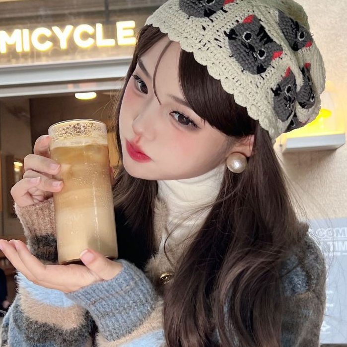 หมวกไหมพรมแฟชั่น ใส่เพิ่มความอบอุ่นแถมน่ารัก เป็นAccessoriesอีกชิ้นที่ขาดไม่ได้ในช่วงฤดูหนาว