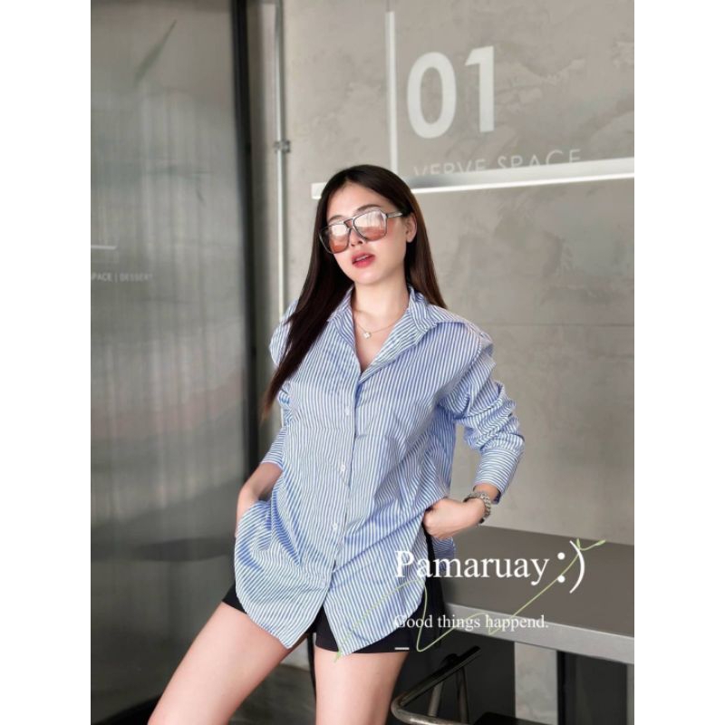 099 เสื้อเชิ้ตแขนยาวลายริ้ว ทรงสวยมากๆดีเทลติดกระดุมหน้าและหลังเรียบหรู