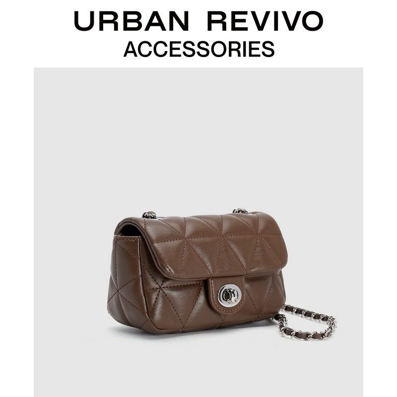 โค้ดลดเหลือ 1,183.- ขอโค้ดทักแชทนะค้า🔥 URBAN REVIVO chain bag autumn 🧸🫶🏻 ของแท้ 100%