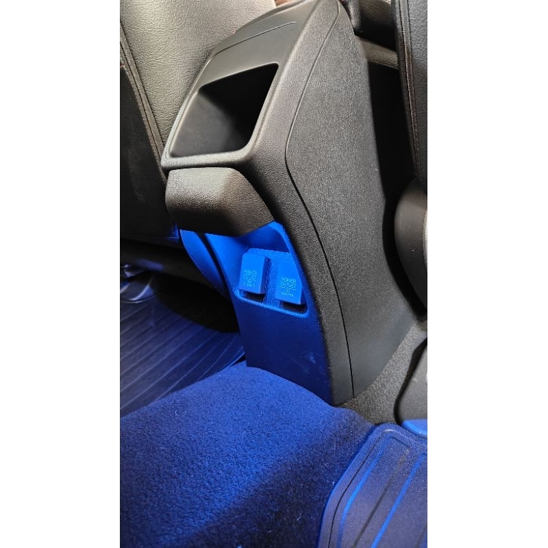 ไฟส่องเท้า 4 จุด Honda Grace GM6 สีน้ำเงินหรือสีขาว