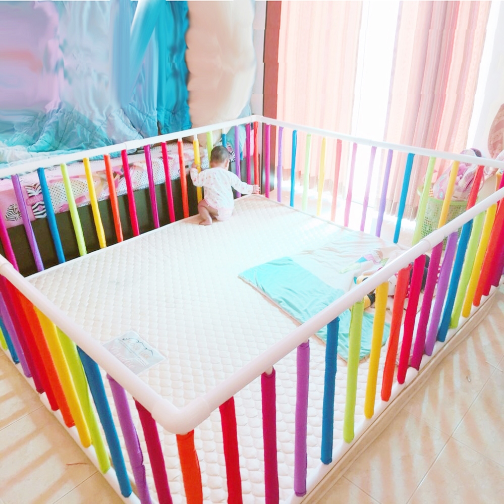 FLASHSALE คอกกั้นเด็ก [ นวมสีรุ้ง, นวมพาสเทล, สีขาว] เลือกขนาดและรุ่น ก่อนสั่งซื้อนะคะ