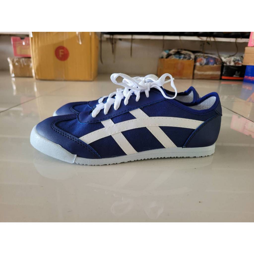 รองเท้าผ้าใบเซฟตี้หัวเหล็ก ราคาประหยัด น้ำหนักเบา ใส่สบาย ราคา 399 บาท +1เบอร์จากผ้าใบธรรมดา