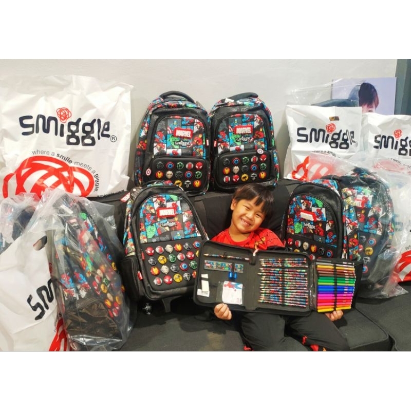 พร้อมส่ง Smiggle Marvel   !! รุ่นนี้แนะนำกันน้ำทั้งใบ