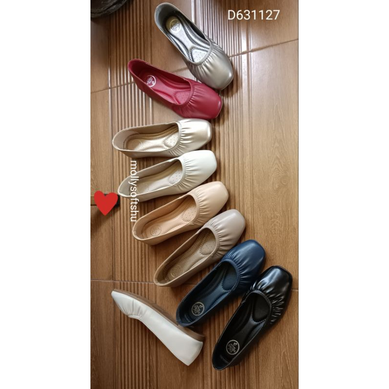 (D631127) ไซด์ปกติ รองเท้าส้นเตี้ย สีเบสิคแต่สวยคลาสิค เย็บยางยืดด้านหน้า วัสดุนิ่ม วัสดุด้านในบุพื้นนุ่ม สวย น่ารักมาก