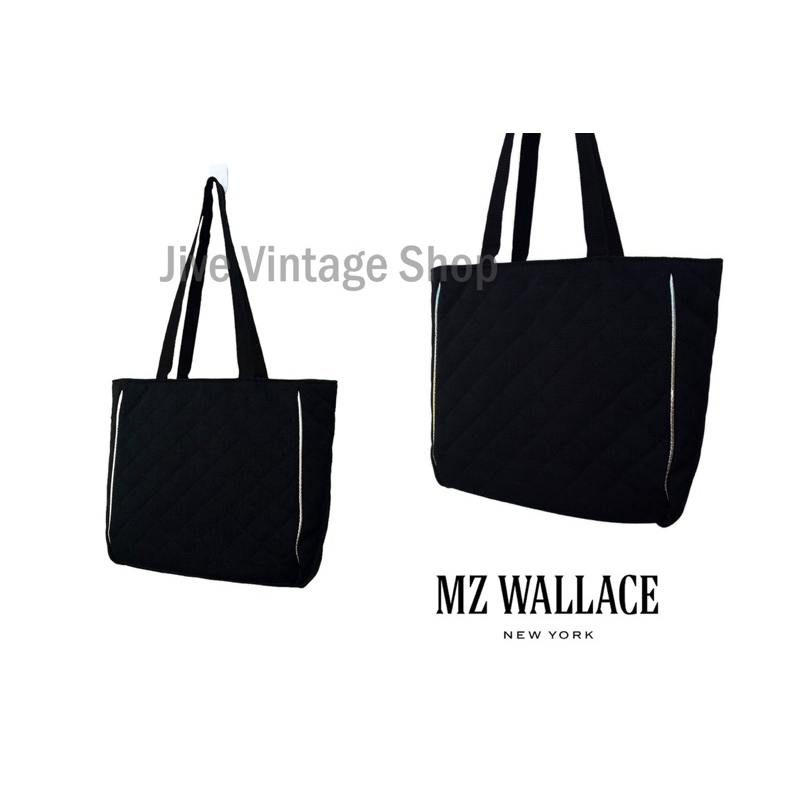 MZ WALLACE กระเป๋าถือ // สะพายไหล่ ทรงแข็ง สีดำเรียบๆ เย็บนูนเป็นลายช่องสี่เหลี่ยม บุนิ่มๆ น่าใช้ มื