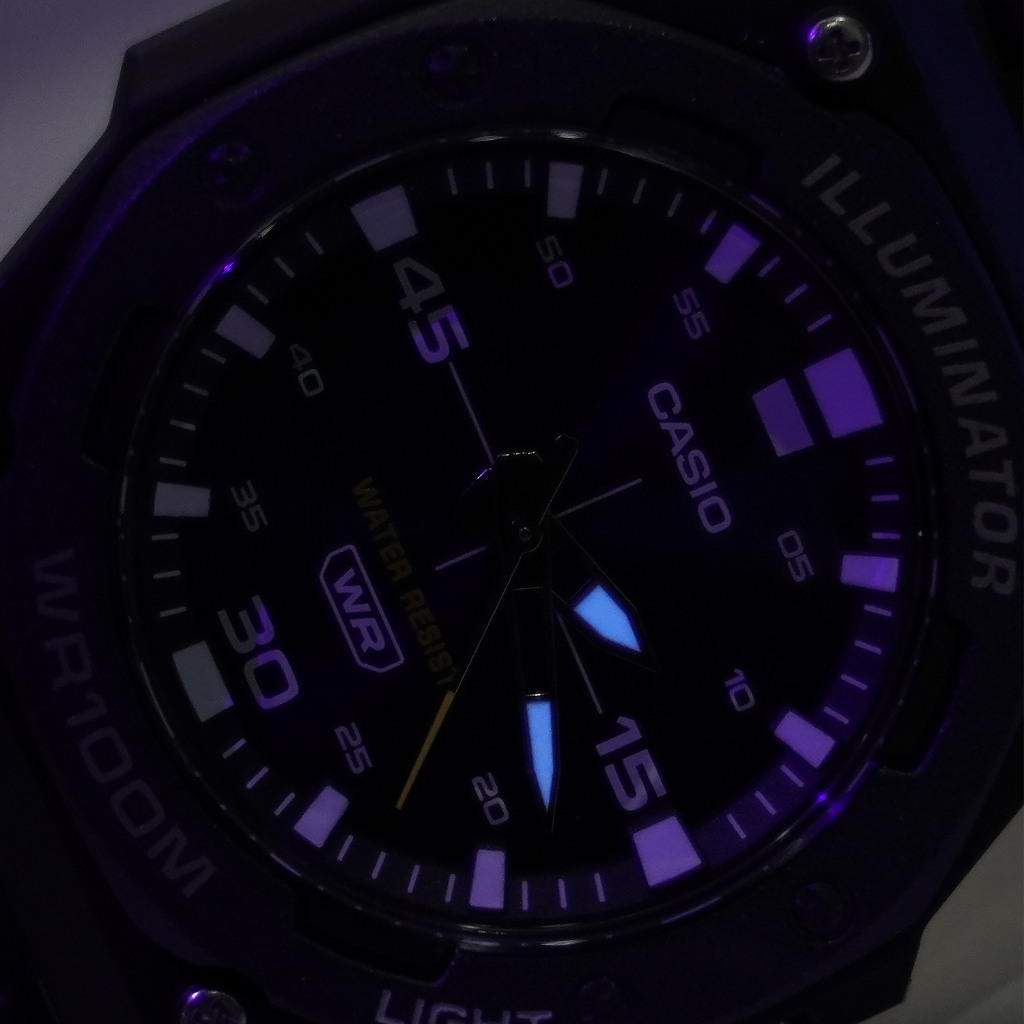 Casio Standard นาฬิกาข้อมือผู้ชาย สายเรซิ่น รุ่น  MW-620H(MW-620H-1A,MW-620H-2A,MW-620H-3A)