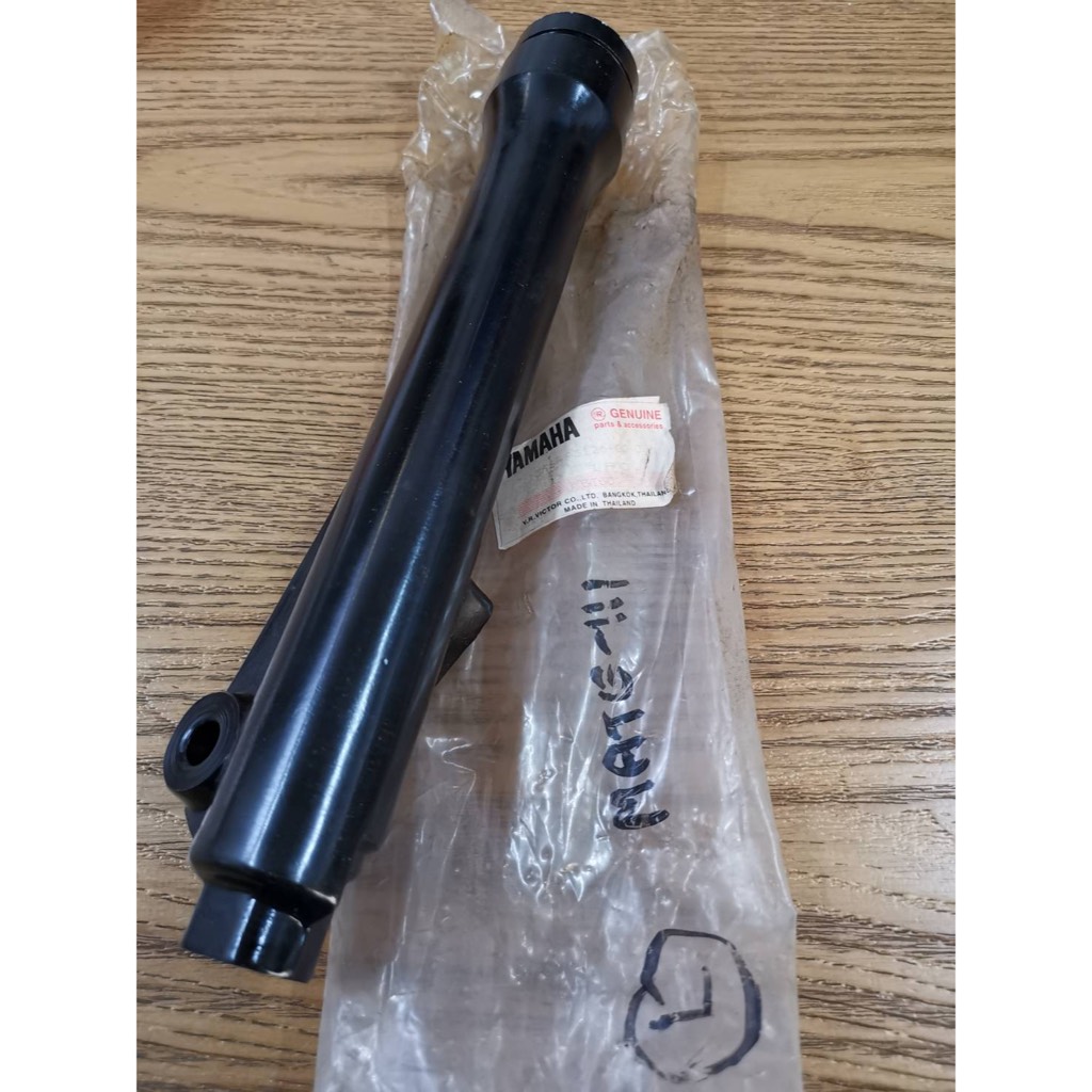 ปลอกโช้คหน้า ด้านซ้าย MATE111 แท้ๆ 3FS-F3126-00