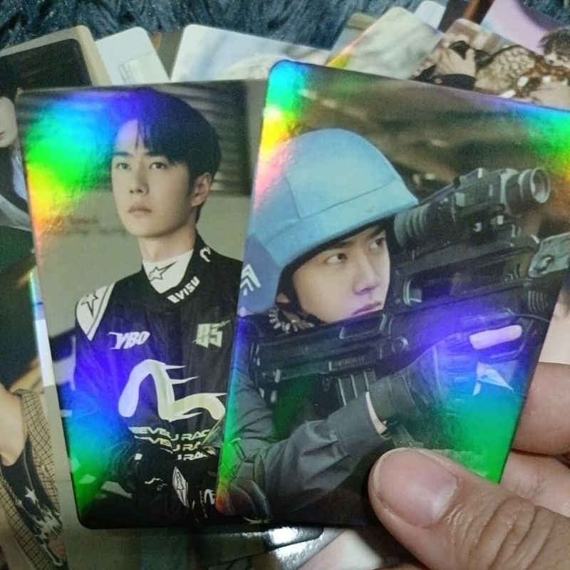 พร้อมส่ง! 🫶  การ์ดสะสม (3 แถม 1) ไ่ม่แท้นะ หวังอี้ป๋อ หวัง อี้ป๋อ