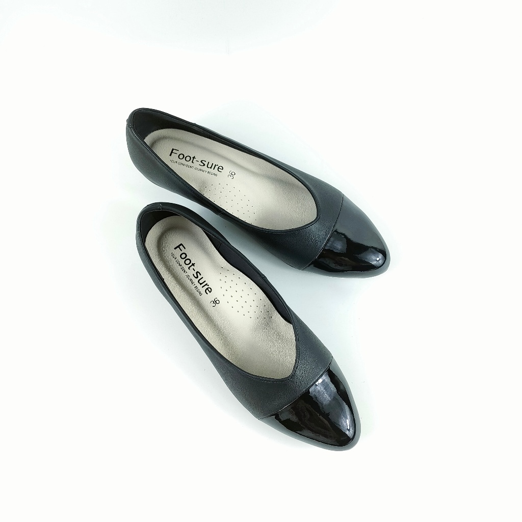 FOOTSURE รองเท้าคัทชู รุ่น NARA P ด้วยวัสดุเกรดพรีเมื่ยม สวมใส่ นุ่มสบายเท้า สามารถยืน และเดินได้ทั้งวัน