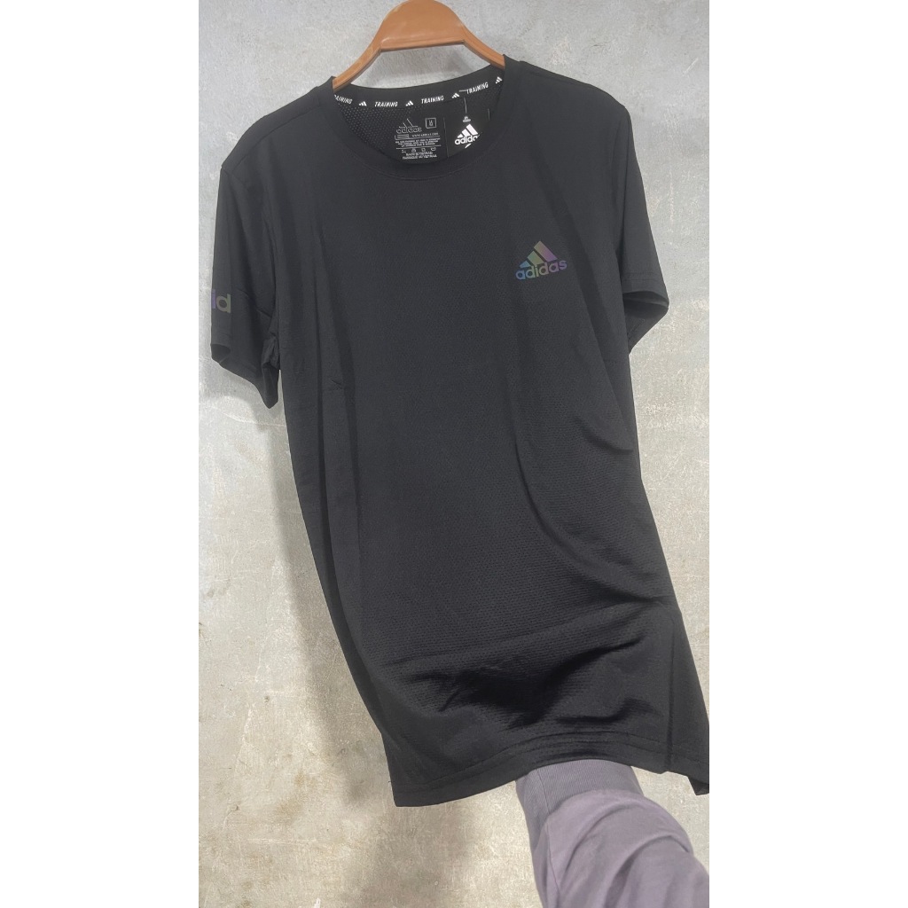 เสื้อยืดแขนสั้น คอกลม ผ้ากีฬา ใส่ออกกำลังกาย วิ่ง ใส่อยู่บ้าน คุณภาพดี ราคาถูก ของมีพร้อมส่ง