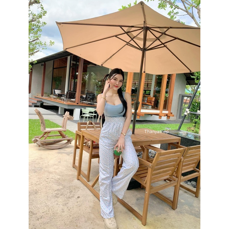 P680 ชุดเซ็ท2ชิ้น เสื้อแขนสั้นคอยู สีชมพูแต่งโบว์สวมใส่สบาย มาพร้อมกับกางเกงขายาว เอวสูงทรงสวยมาก ลา