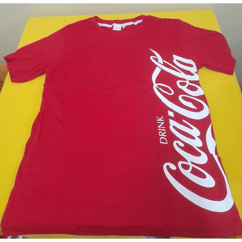 เสื้อยืดโค้ก coca cola พรีเมี่ยมโค้ก ลิขสิทธิ์แท้ 100%