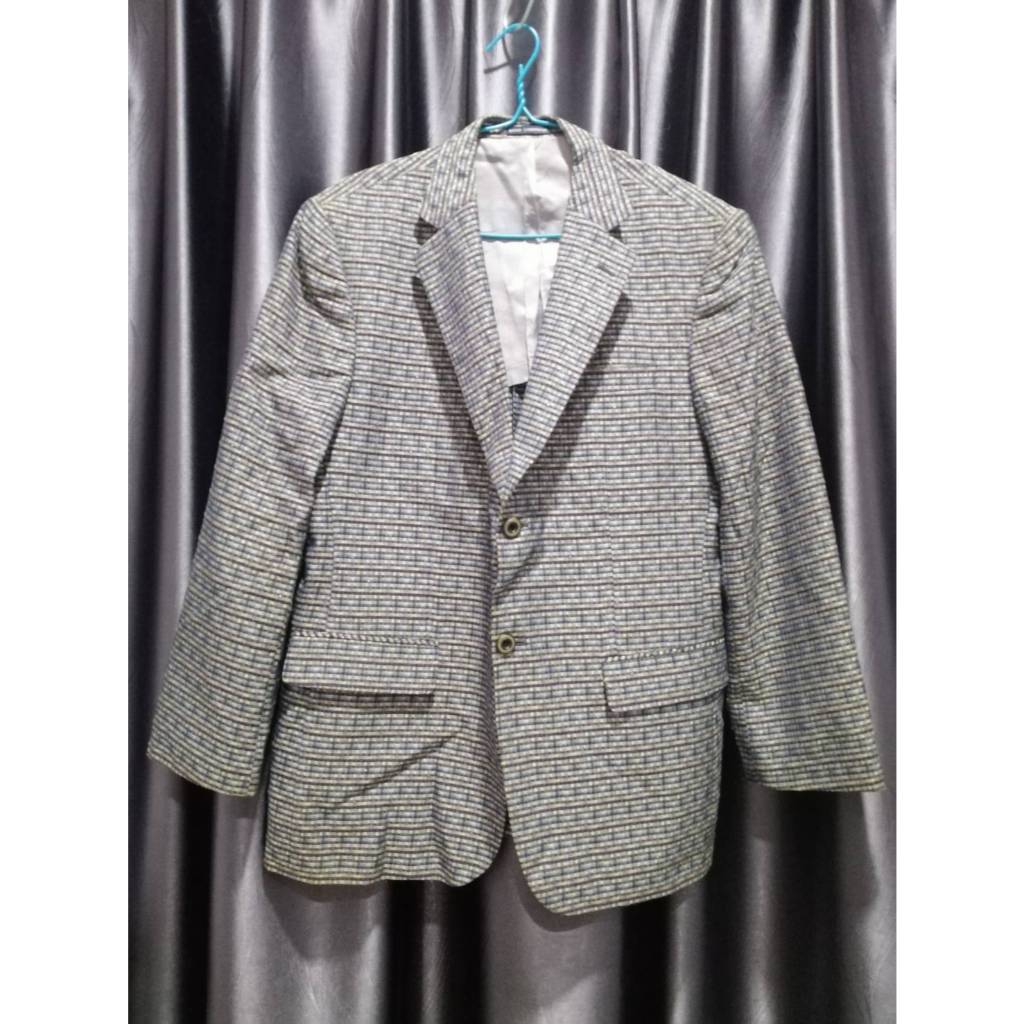 เสื้อสูท MANIA CAMBRIDGE รอบอก44นิ้ว ยาว29นิ้ว แขาวยาว23.5นิ้ว ปลายแขน6นิ้ว