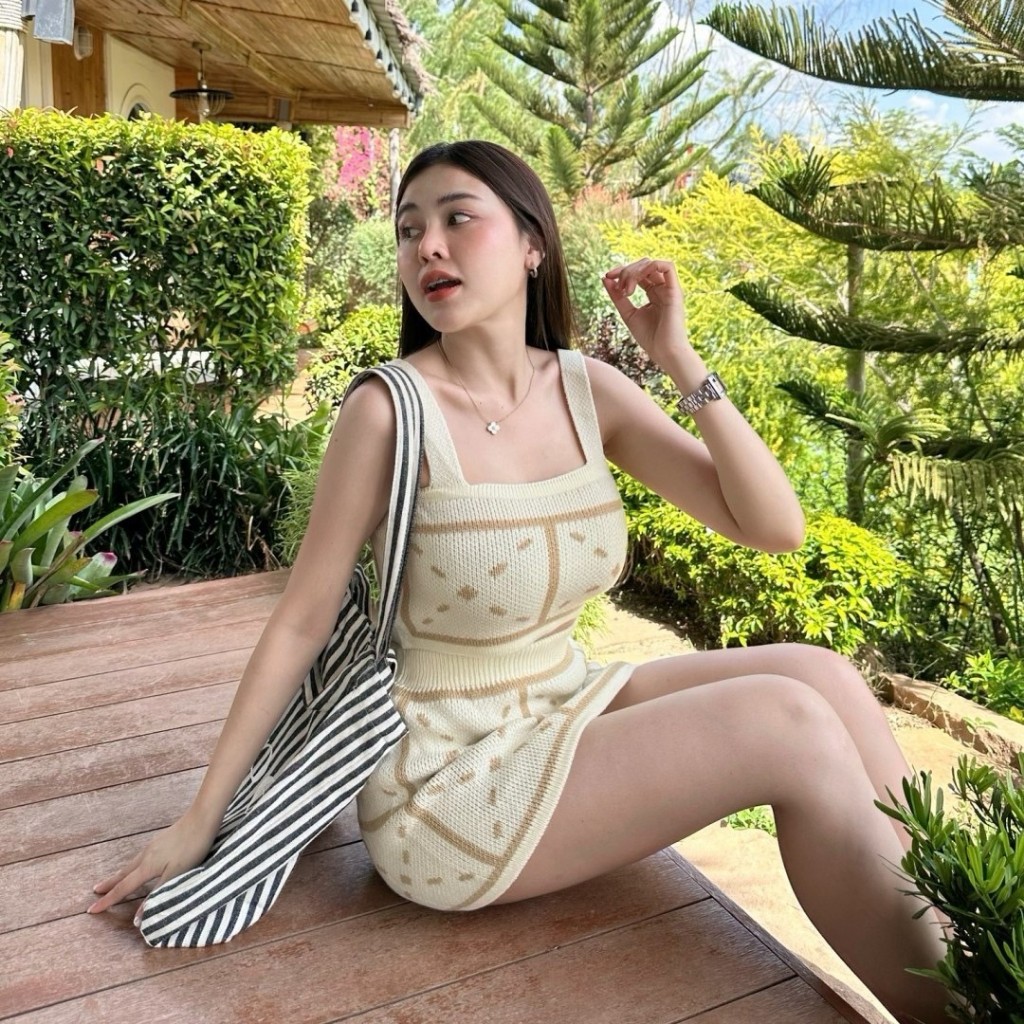 ชุดเซ็ต2ชิ้น ครอปกล้าม+กระโปรงสั้น ผ้าไหมพรมทอลายสลีบสี ยิดเยอะ 🍒 สาวอวใส่ได้ ทรงน่ารัก ใส่เที่ยวทะเล รุ่น ค้ำคูณ - รูปที่ 7