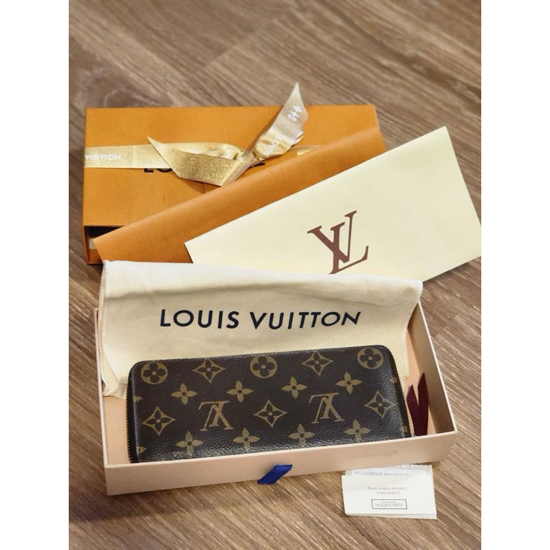 กระเป๋าสตาง์ louis vuittonของแท้พร้อมส่ง📌