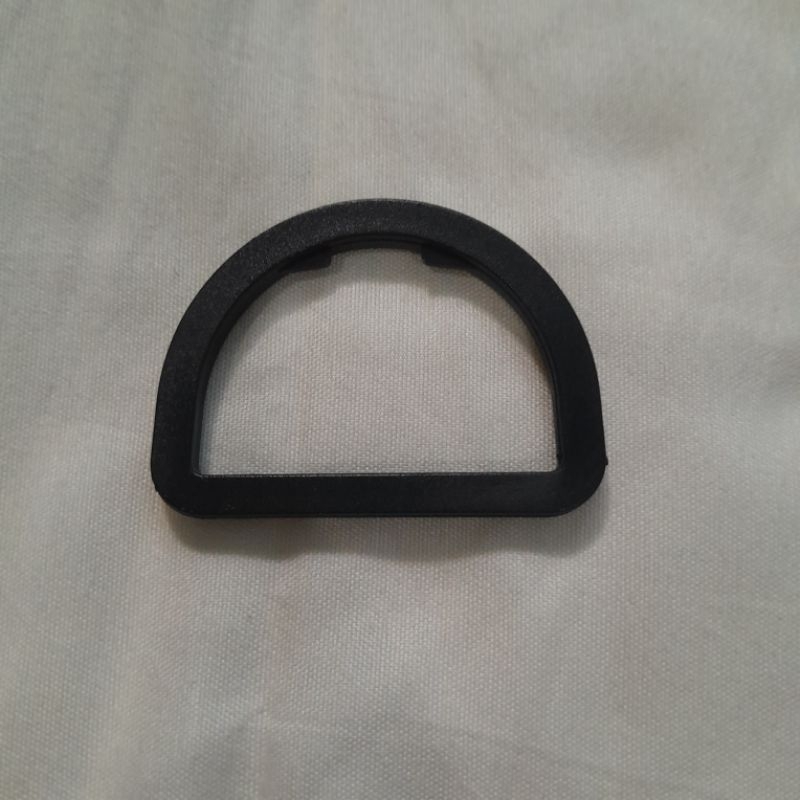 ปลีก/ส่ง ห่วงตัวดี D 1.5นิ้วพลาสติกสีดำ วงในกว้าง3.8ซม. สำหรับสาย1.5นิ้ว