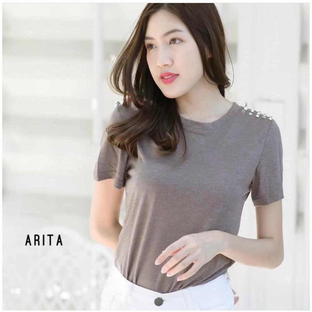 เสื้อยืดผ้าบางดีเทลตอกหมุดตรงที่ไหล่ H88