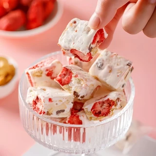 Yuumi_snack นูกัต Nougat ผสมFDสตรอว์เบอร์รี่กับลูกเกด นูกัสรสนมแพะ ขนมคุ้กกี้ไต้หวันนมเคลือบตังเม