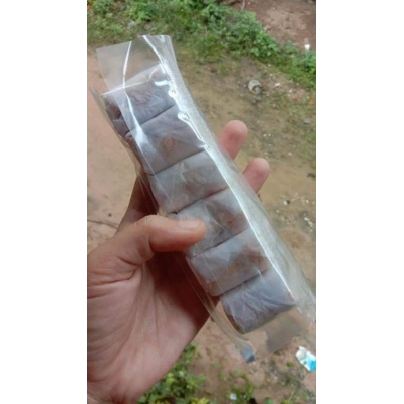 ถั่วตุบตับ...แบบแพค1แพคมี6ชิ้น...ราคา12บาท