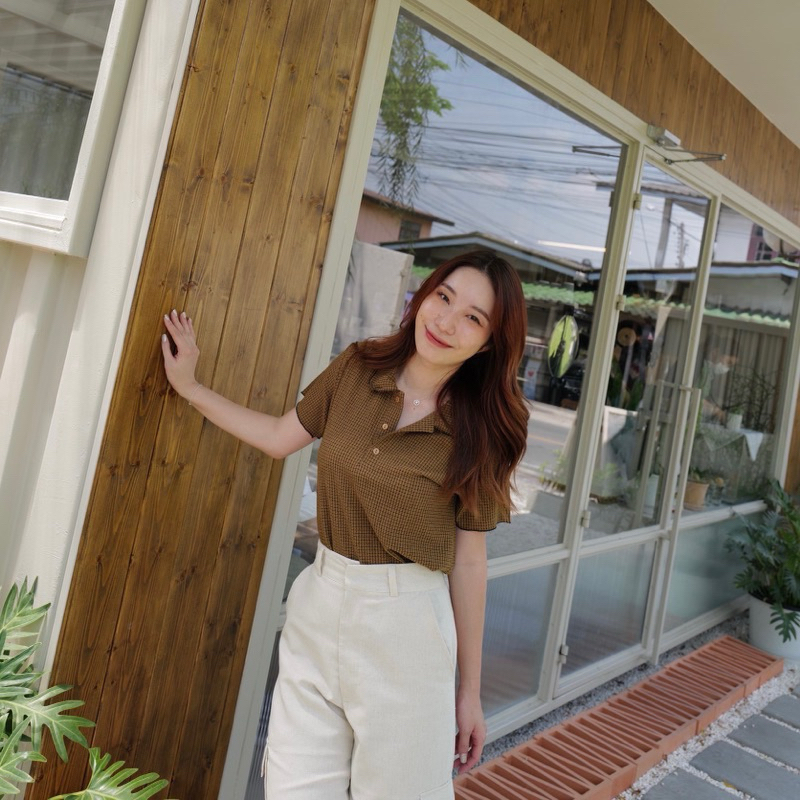 ranfafaet_kloset ส่งต่อ>> เสื้อโปโลสีน้ำตาล