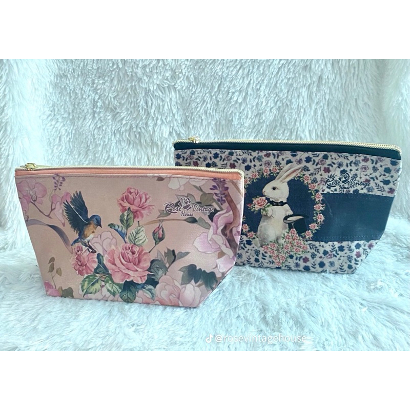 Sale♨️กระเป๋าเครื่องสำอางทรงเรือกลางของใหม่จากRose Vintage