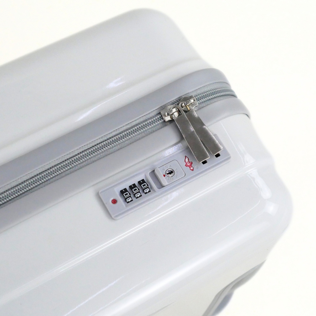 HQ LUGGAGE กระเป๋าเดินทาง ABS ขนาด 18 นิ้ว 4 ล้อคู่ กุญแจล็อค 3 รหัส TSA รุ่น 5527