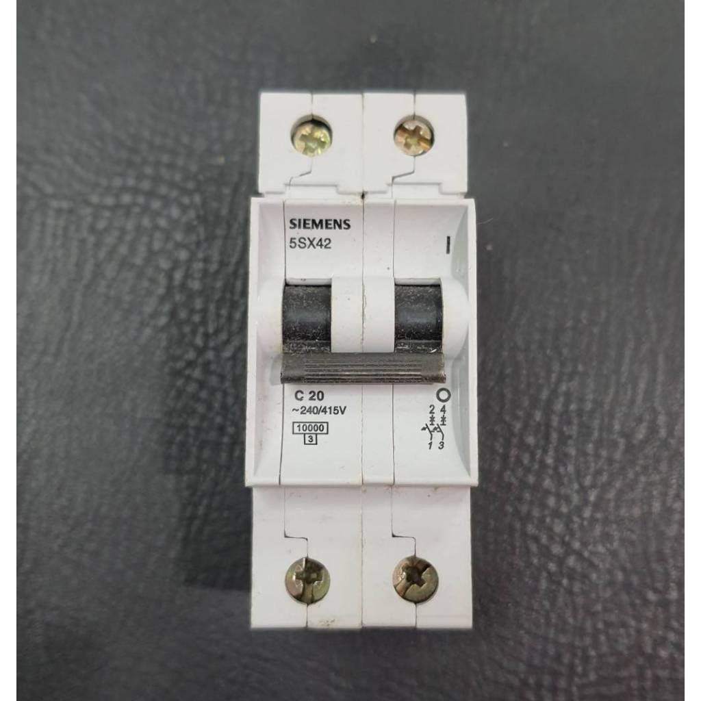 SIEMENS เบรคเกอร์ 2สาย 32A ,20A  10KA รุ่น 5SX