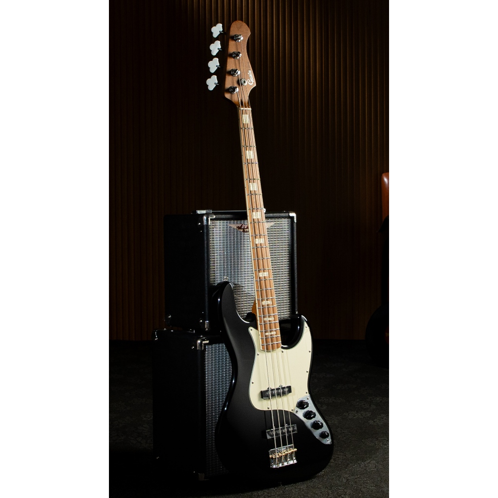 Gusta GJB4-05 กีตาร์เบส Music Arms