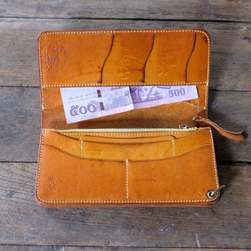 กระเป๋า KAWATAKO Long Wallet หนังแท้ มือสอง สภาพดี