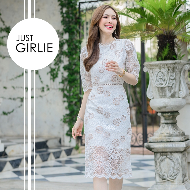 Dress Bluebell เดรสลูกไม้ ผ้าพิมพ์ลาย ดีไซน์คอกลม ตกแต่งแถบลูกไม้สวยหรู ใส่ออกงาน งานบุญ งานแต่ง มีไซส์ S M L XL