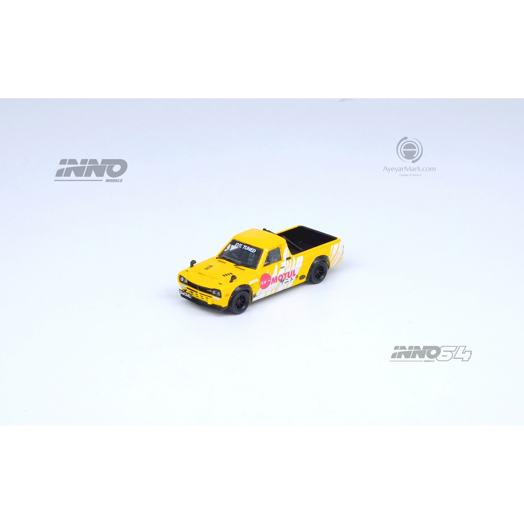 INNO64 NISSAN HAKOTORA PICK UP TRUCK MOTUL Livery IN64-HKT-MOTUL (1:64)