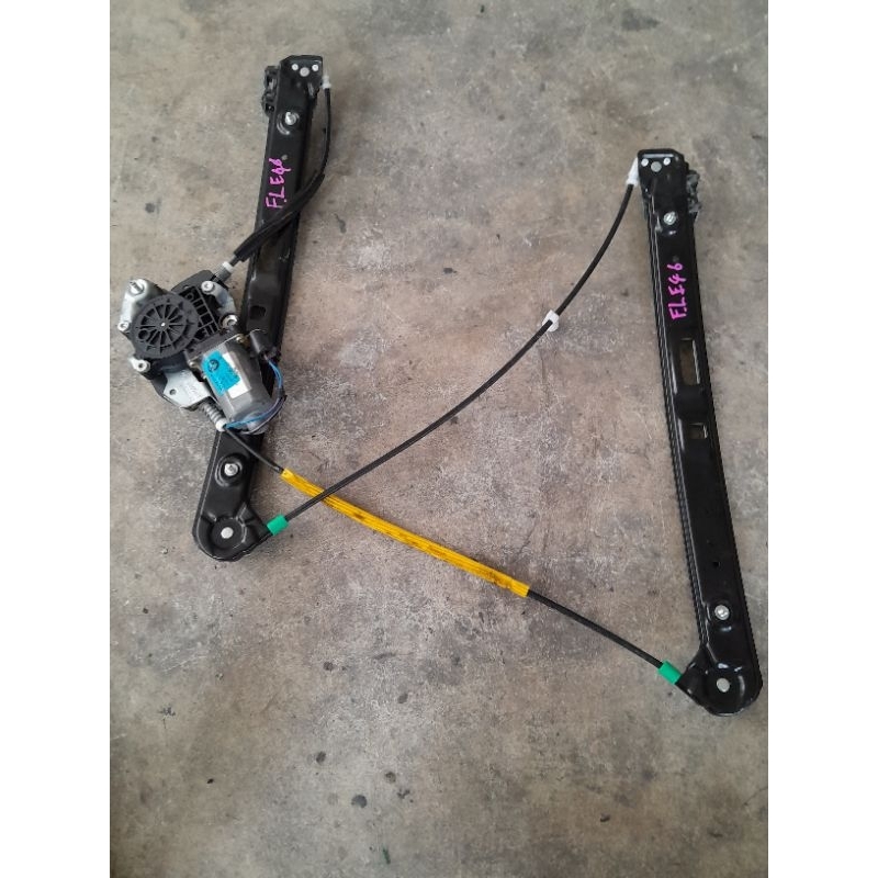 รางยกกระจกไฟฟ้า หน้าซ้าย BMW  E46 FL BMW E46