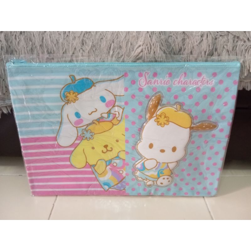 แฟ้มใส่เอกสารf4 sanrioแท้100%