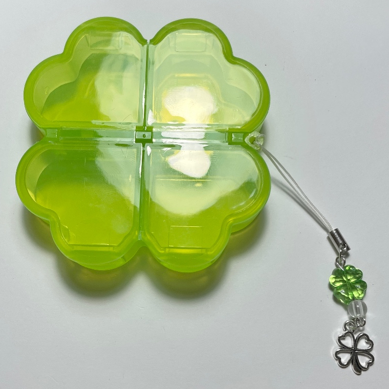 พร้อมส่ง!! กล่องโคลเวอร์ ♡ Clover box (free! keychain) 🍀💫💚