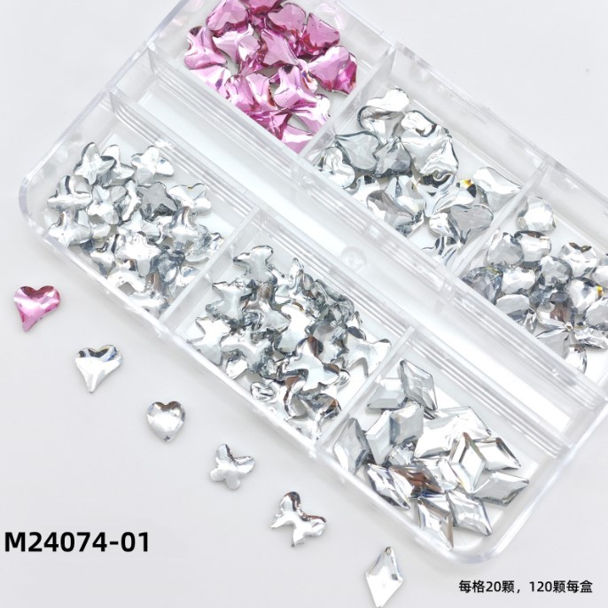 เพชรรูปหัวใจและผีเสื่้อแบบตลับ 6 แบบแบบละ 20 ตัวรวมเป็น 120 ชิ้น [L]