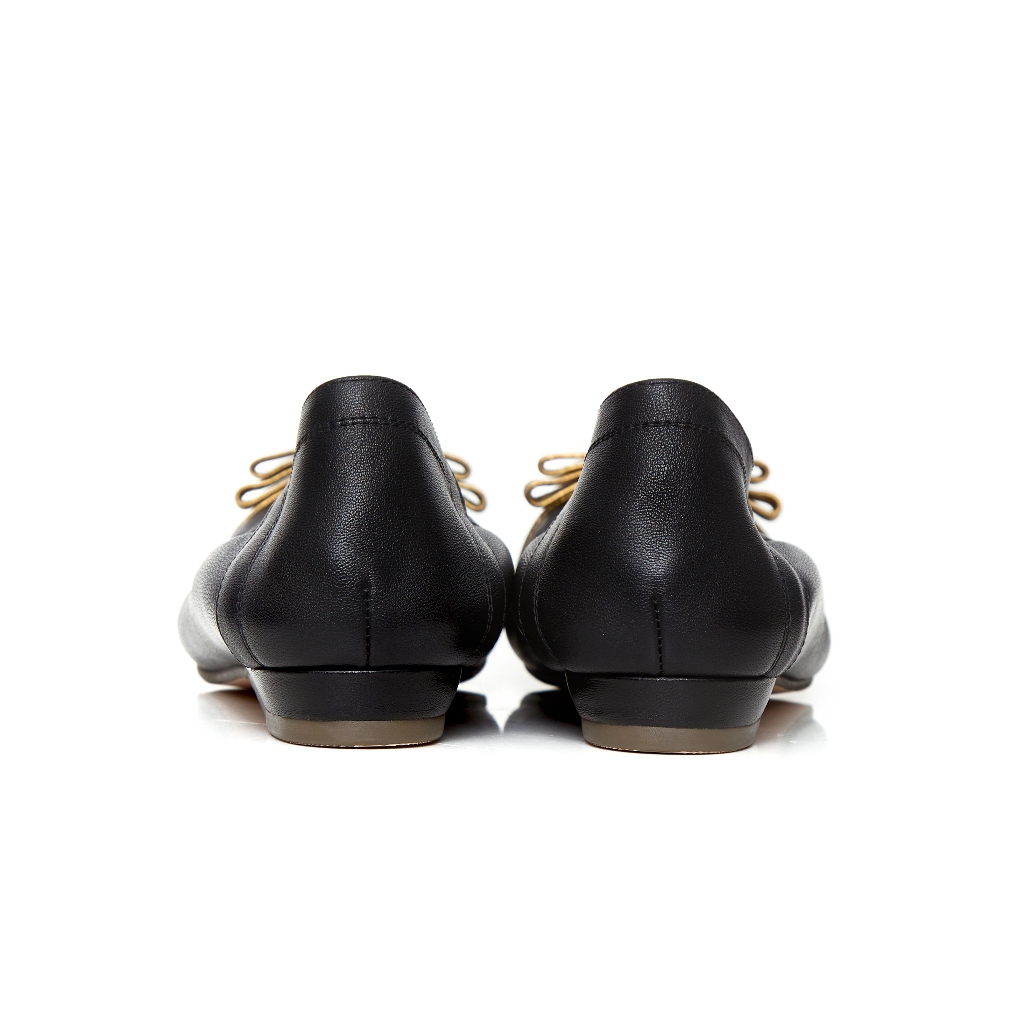 O&B รองเท้าหนังแกะ รุ่น AUDREY HER IN BLACK WOOD-11244CS08368F_C4BKSB