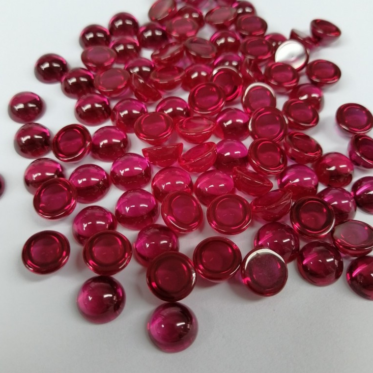 พลอยSyntheticหรือพลอยอัดสีแดงเบอร์5กลมใสเจียหลังเบี้ยขนาด3mm-9mm