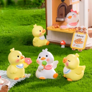 A029 ตุ๊กตาจิ๋วเป็ดสีเหลืองในชุดกันฝน PVC น่ารัก (ชุด 6 ตัว,ชุด 5 ตัว) สำหรับแต่งบ้าน แต่งโต๊ะทำงาน