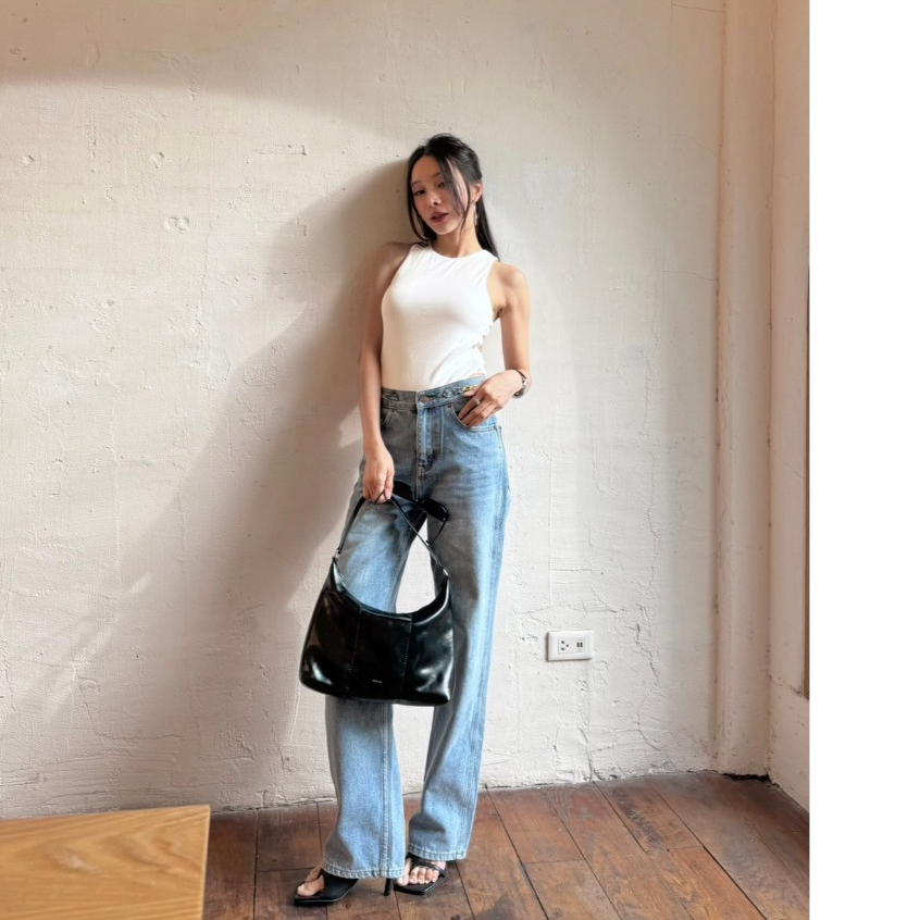 VN2829 CESAR BLUE JEANS HIGH WAIST กางเกงยีนส์ทรงสวย แต่งขอบโซ่ทอง ทรงกระบอกเล็ก