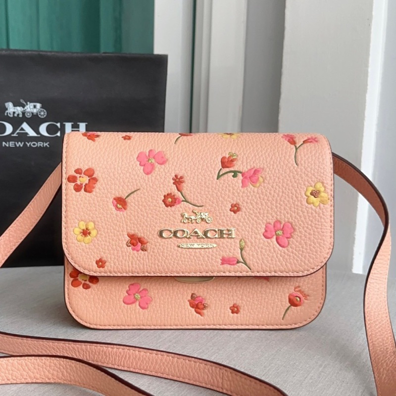 สะพายข้าง Coach Mini Brynn Crossbody With Mystical Floral Print C8692