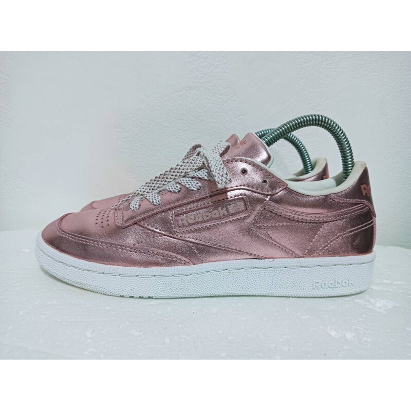 รองเท้ารีบอก Reebok club C 85 shine W สีพิ้งค์โกลว์ สวยมาก มือสอง สภาพใหม่