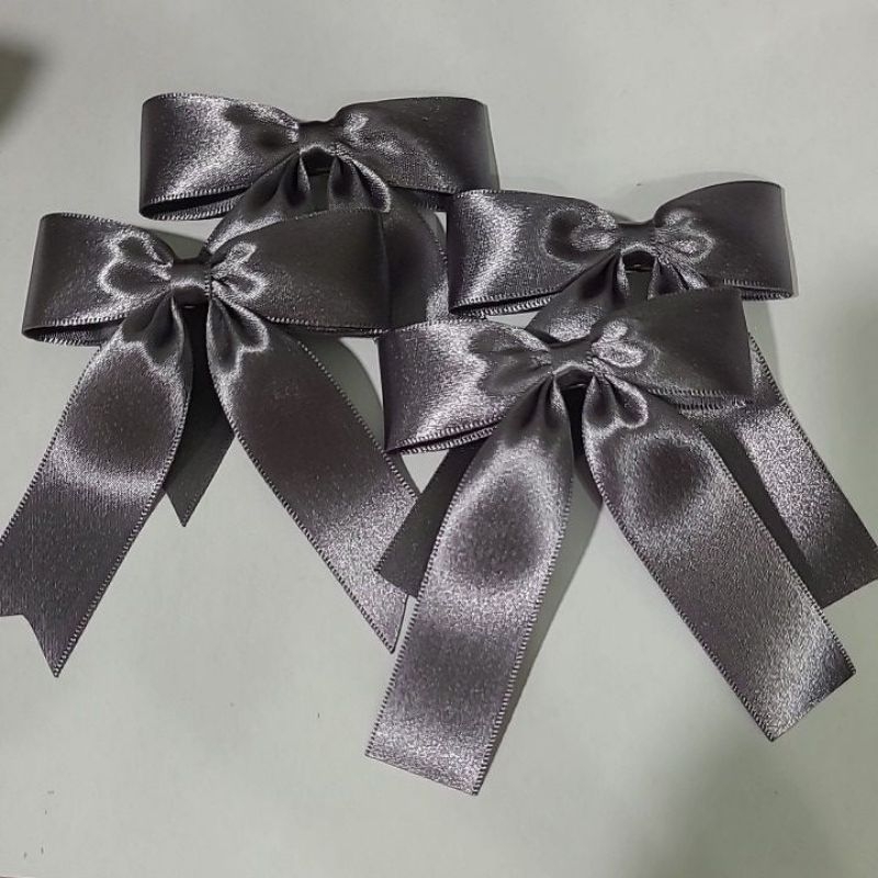 โบว์นักเรียนผ้าต่วนสีเทาเกาหลี ขนาด 1 นิ้ว ขายเป็นคู่