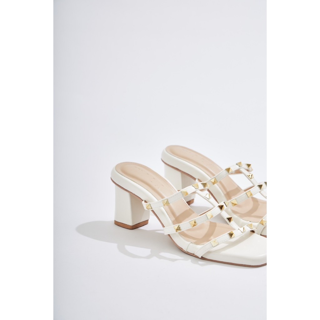 [📢แจกโค้ดลดในไลฟ์]25twentyfives - ( PR ) รองเท้าส้นสูงแต่งหมุด สูง2.5นิ้ว wila shoes